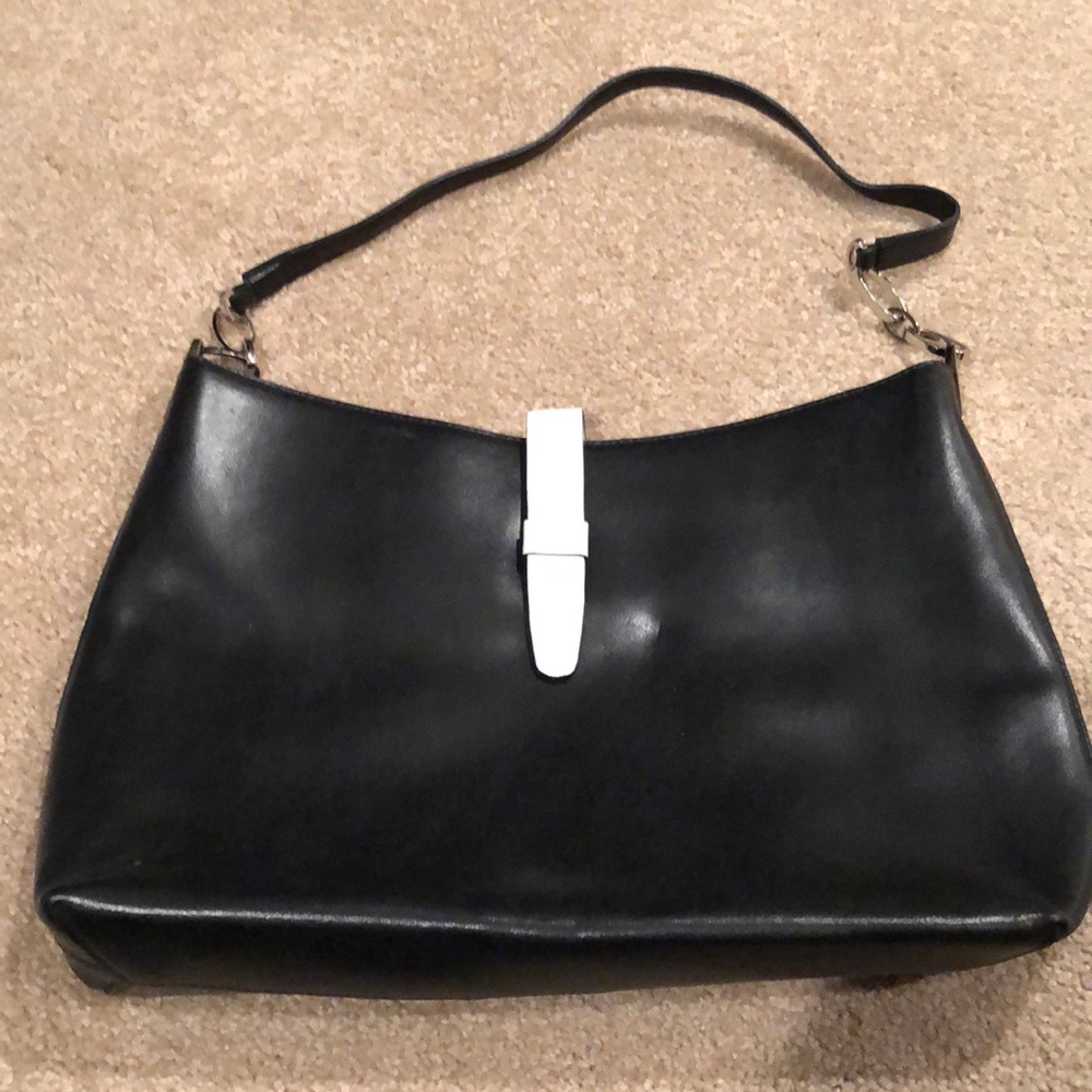 Preston and York black leather purse